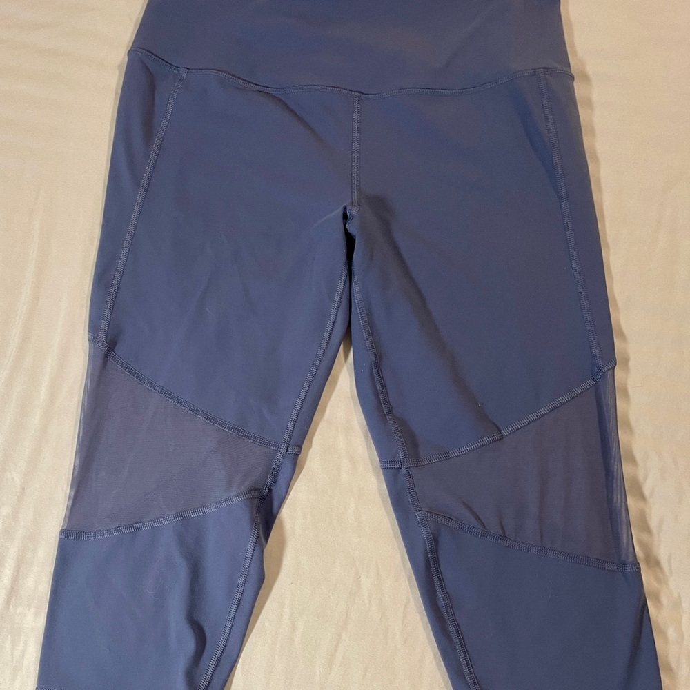 Women’s crop leggings